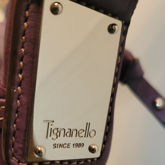 Tignanello Classic Purple Leather Convertible Crossbody Bag Adjustable Purse - Picture 4 of 14